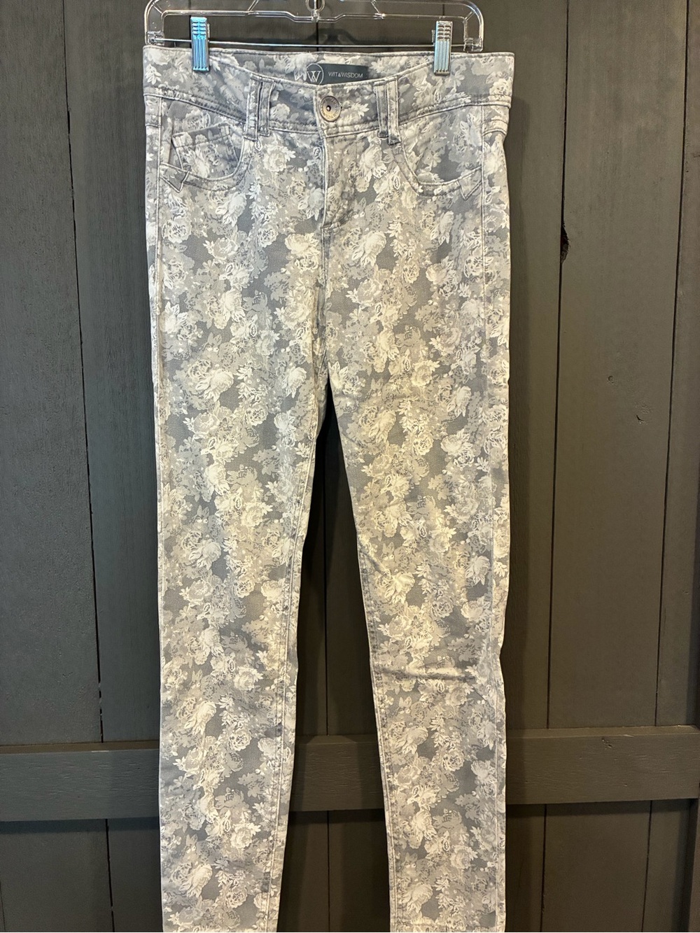 Wit and Wisdom women’s sz 6 Gray Floral Print Skinny Jeans Nordstrom